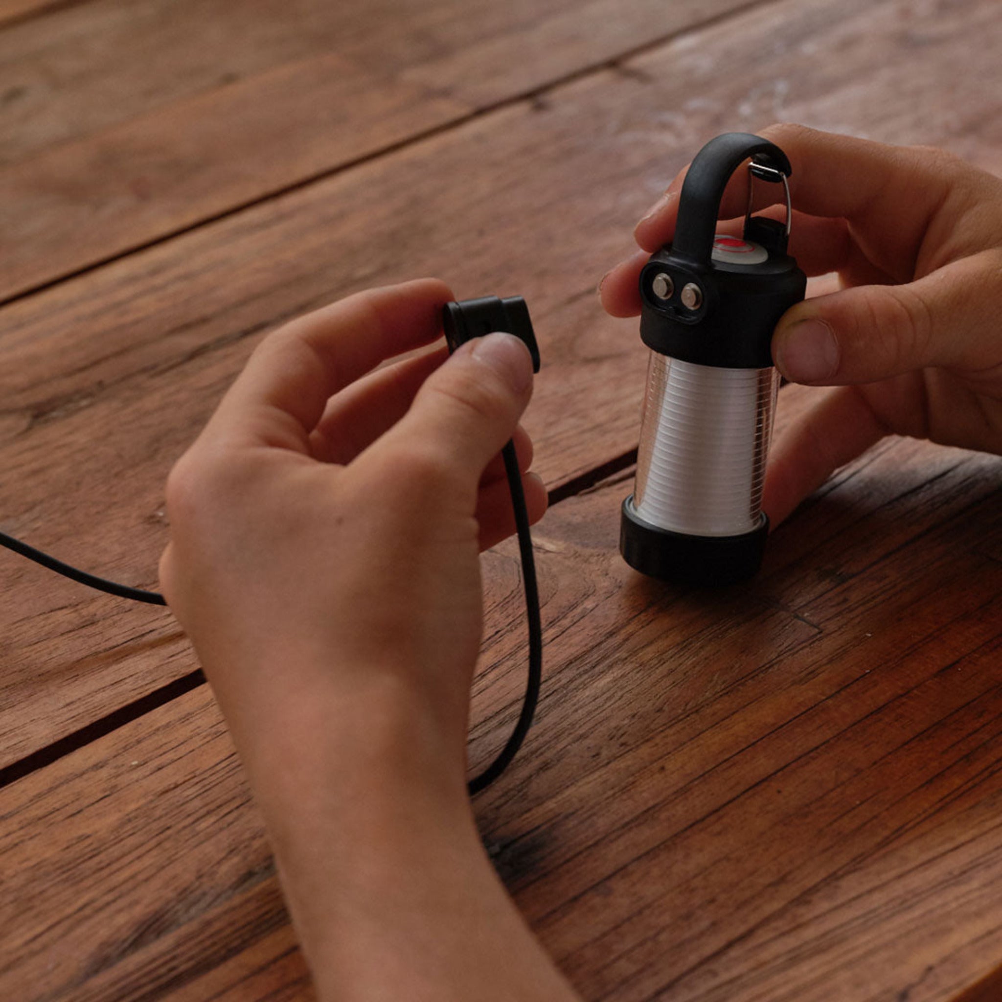 ML4 Lantern | 300 Lumens | 45 Hour Runtime | Lightweight